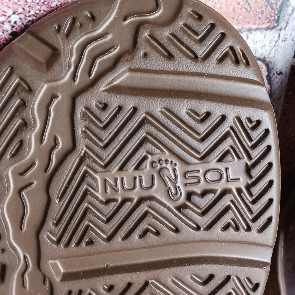 NuuSol Cascade Flip Flops Mens 8 Womens 9 Brown Comfort Thong Sandals